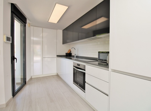 Wiederverkauf - Wohnung - Villamartin