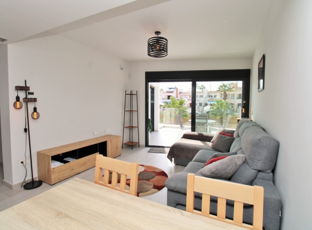 Wiederverkauf - Wohnung - Villamartin