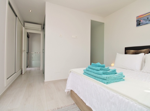 Wiederverkauf - Wohnung - Villamartin