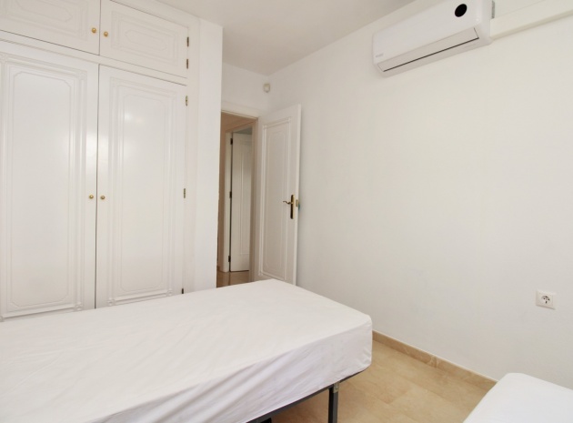 Resale - Bungalow - Villamartin - rioja
