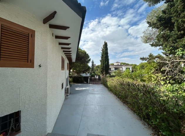 Wederverkoop - Villa - Orihuela - Campoamor