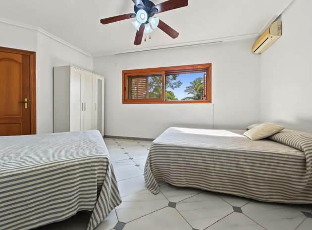 Wederverkoop - Villa - Orihuela - Campoamor