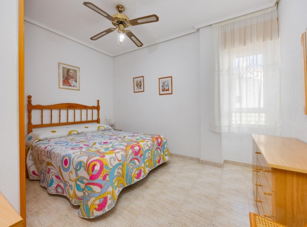Återförsäljning - Lägenhet - Torrevieja - Torrevieja Centro