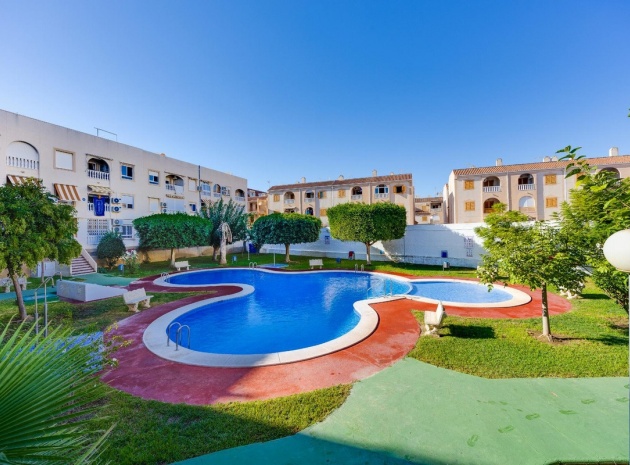 Återförsäljning - Lägenhet - Torrevieja - Torrevieja Centro