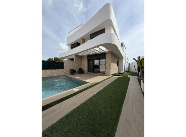 Återförsäljning - Villa - Los Montesinos - Los Montesinos Centro