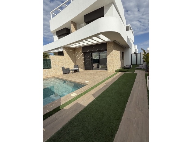 Återförsäljning - Villa - Los Montesinos - Los Montesinos Centro