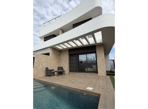 Återförsäljning - Villa - Los Montesinos - Los Montesinos Centro