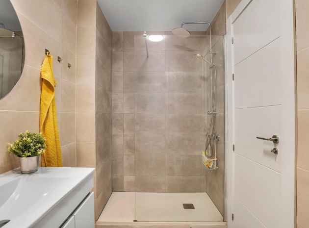Revente - Appartement - Torrevieja - Playa De Los Locos