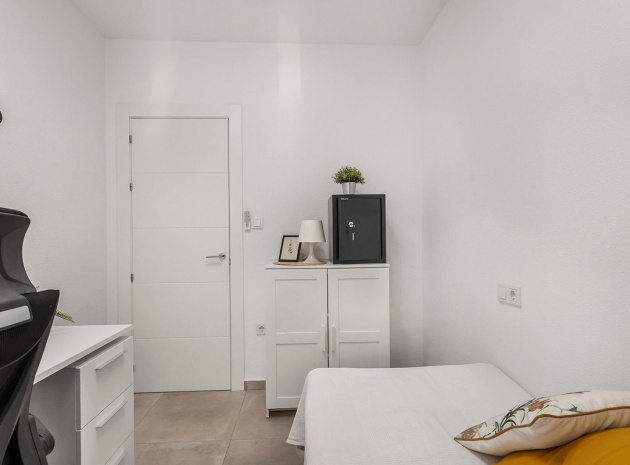 Revente - Appartement - Torrevieja - Playa De Los Locos