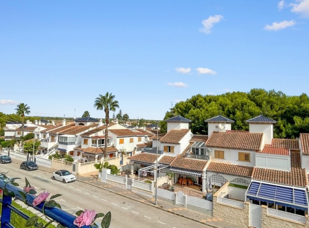 Återförsäljning - Lägenhet - Orihuela - Mil Palmeras