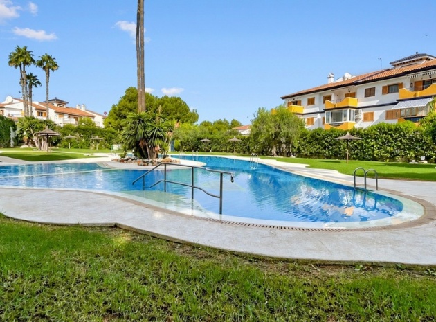 Återförsäljning - Lägenhet - Orihuela - Mil Palmeras