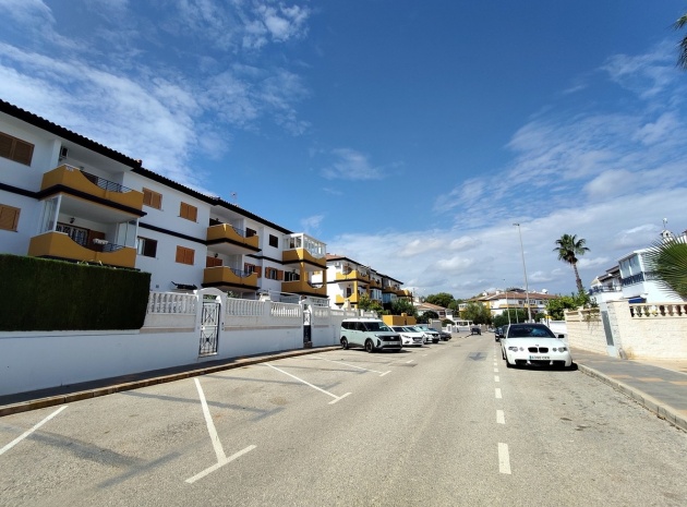 Återförsäljning - Lägenhet - Orihuela - Mil Palmeras