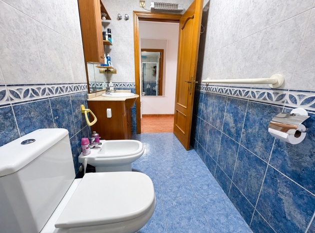 Återförsäljning - Lägenhet - Torrevieja - La Mata