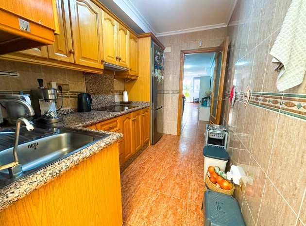 Återförsäljning - Lägenhet - Torrevieja - La Mata