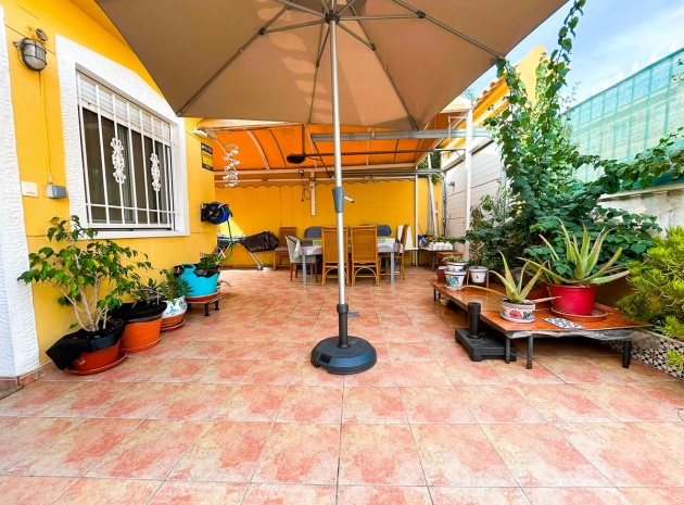 Återförsäljning - Lägenhet - Torrevieja - La Mata