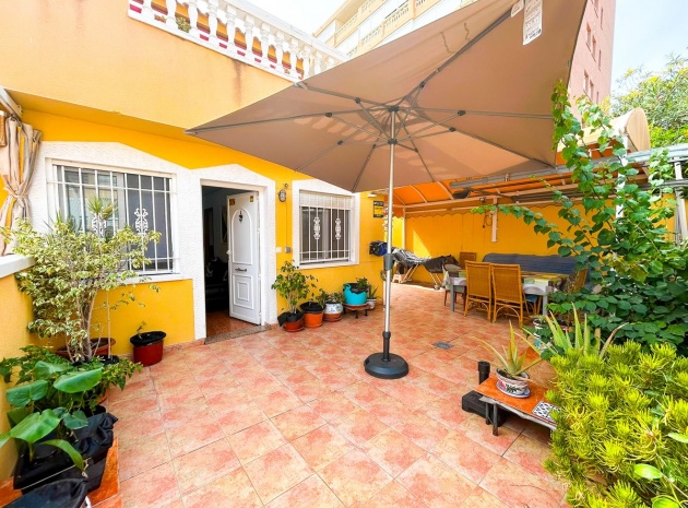 Återförsäljning - Lägenhet - Torrevieja - La Mata