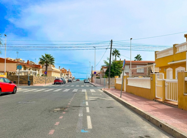 Återförsäljning - Lägenhet - Torrevieja - La Mata