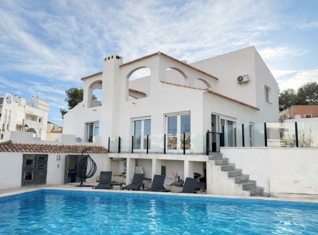 Wiederverkauf - Villa - Orihuela - Villamartin