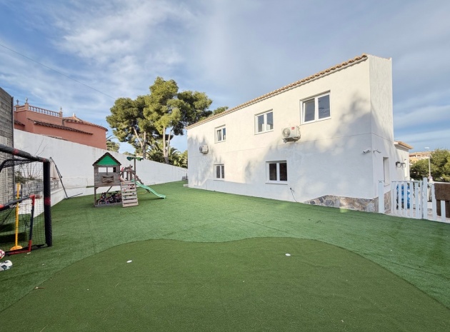 Wiederverkauf - Villa - Orihuela - Villamartin