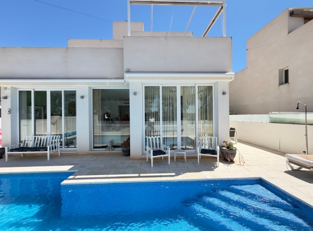 Återförsäljning - Villa - Orihuela - Mil Palmeras