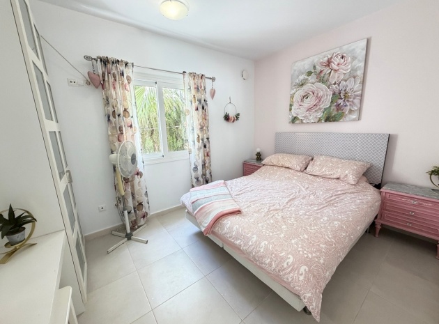 Återförsäljning - Villa - Orihuela - Mil Palmeras
