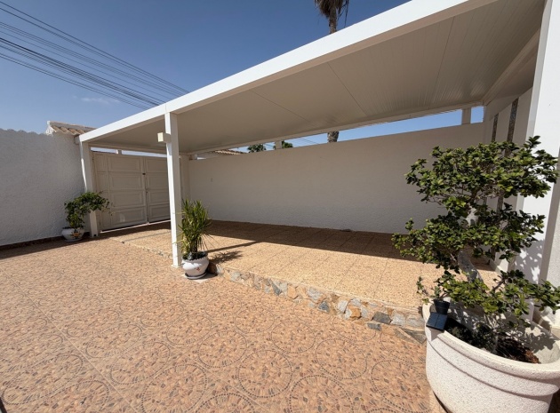 Resale - Villa - Torrevieja - San Luis