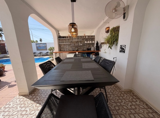 Resale - Villa - Torrevieja - San Luis