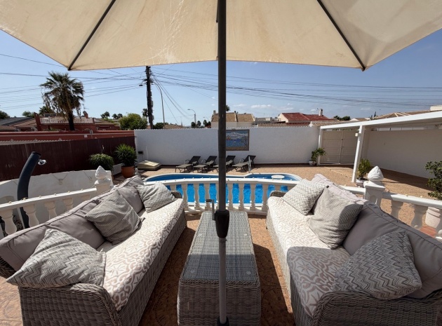 Resale - Villa - Torrevieja - San Luis