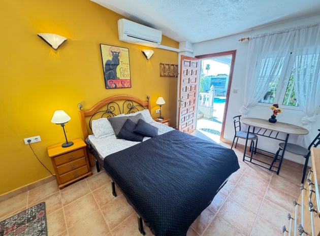 Resale - Villa - Torrevieja - San Luis