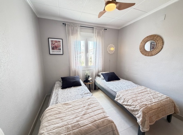 Resale - Villa - Torrevieja - San Luis
