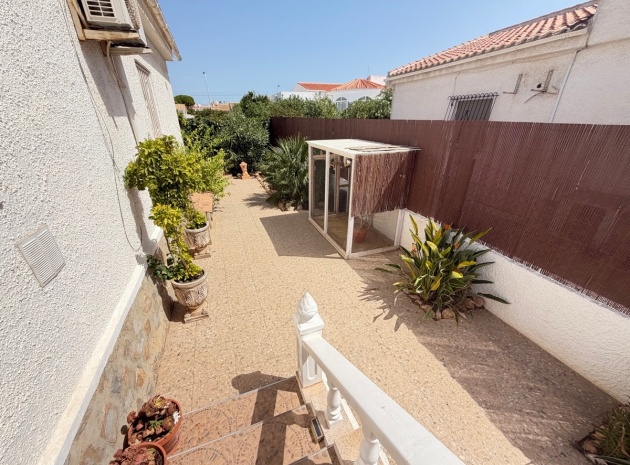 Resale - Villa - Torrevieja - San Luis