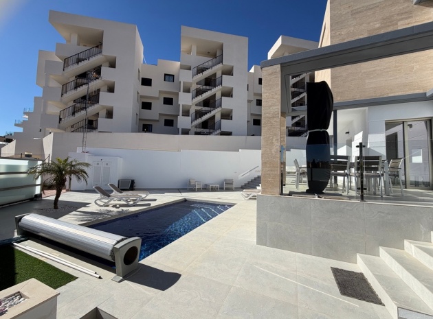 Wiederverkauf - Villa - Orihuela - Villamartin