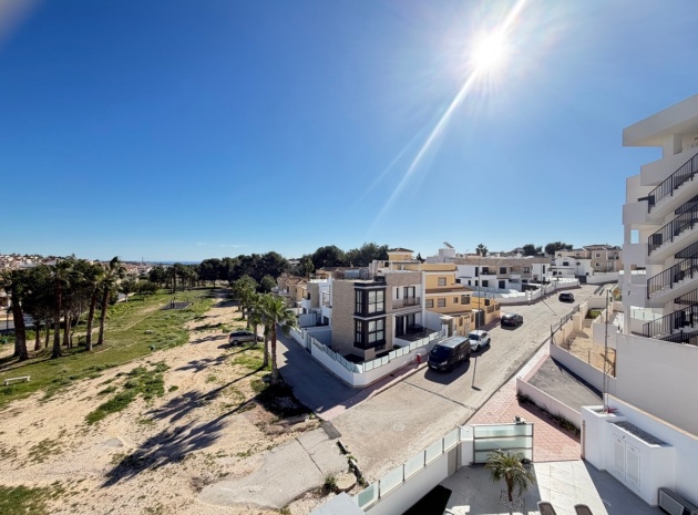Wiederverkauf - Villa - Orihuela - Villamartin