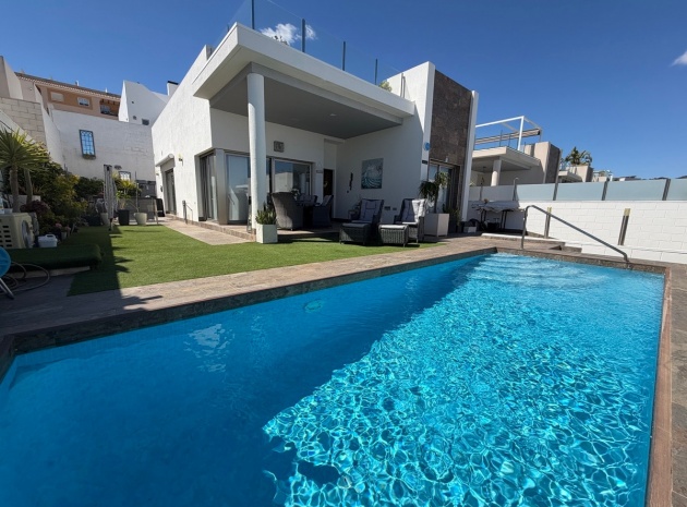 Wiederverkauf - Villa - Orihuela - Villamartin