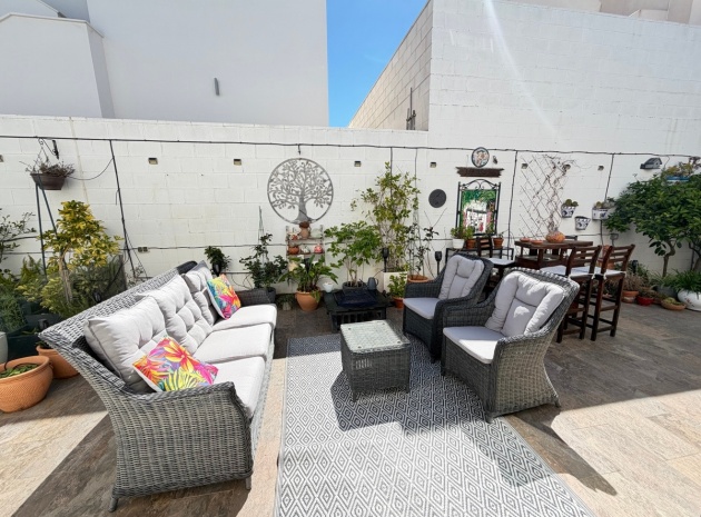 Wiederverkauf - Villa - Orihuela - Villamartin