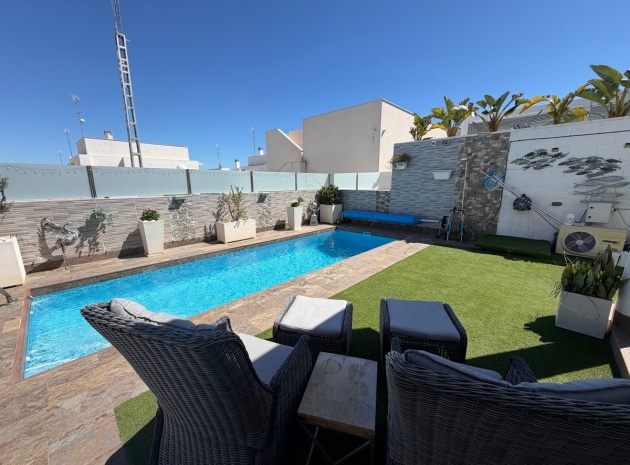 Wiederverkauf - Villa - Orihuela - Villamartin