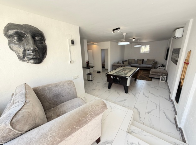 Wiederverkauf - Villa - Orihuela - Villamartin