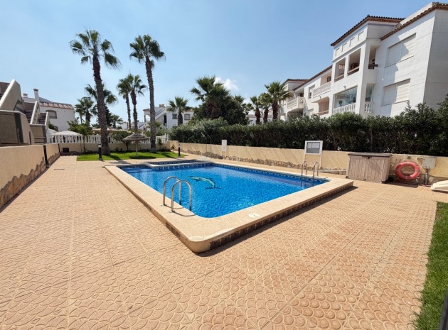 Wiederverkauf - Villa - Orihuela - Villamartin
