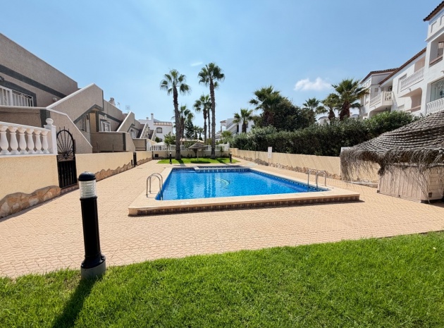Wiederverkauf - Villa - Orihuela - Villamartin