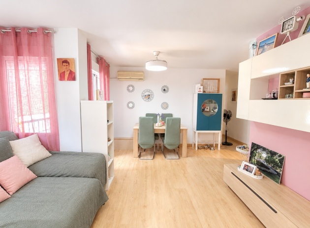 Återförsäljning - Lägenhet - Torrevieja - Torrevieja Centro