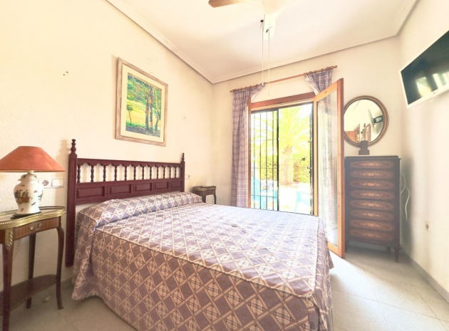 Återförsäljning - Villa - Orihuela - Cabo Roig
