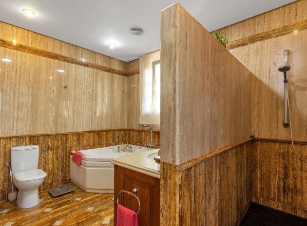 Återförsäljning - Villa - Torrevieja - Torrevieja Centro