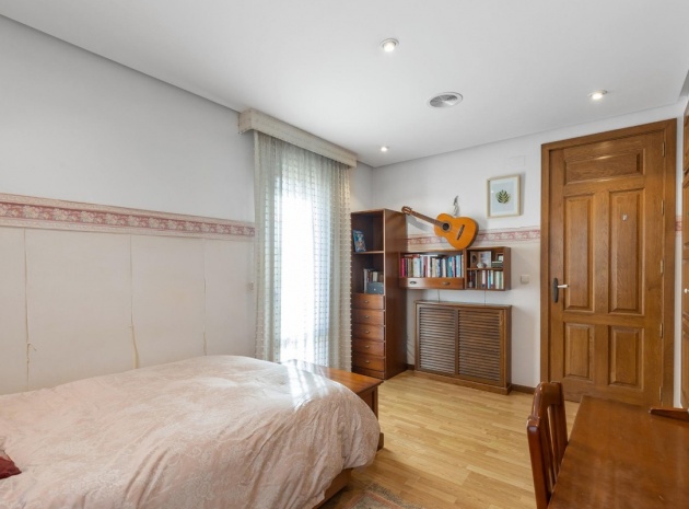 Återförsäljning - Villa - Torrevieja - Torrevieja Centro