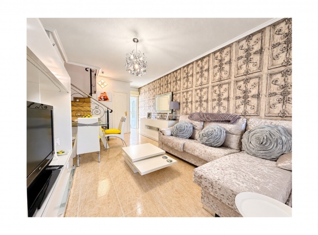 Resale - Townhouse - Ciudad Quesada - Dona Pepa