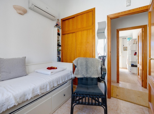 Återförsäljning - Villa - Orihuela Costa - Lomas de Don Juan