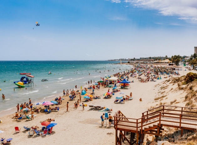 Återförsäljning - Villa - Orihuela Costa - Lomas de Don Juan