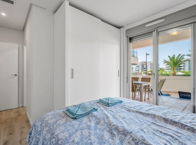 Återförsäljning - Lägenhet - Orihuela - Orihuela Costa