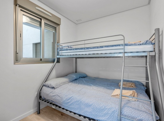 Återförsäljning - Lägenhet - Orihuela - Orihuela Costa