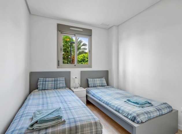 Återförsäljning - Lägenhet - Orihuela - Orihuela Costa