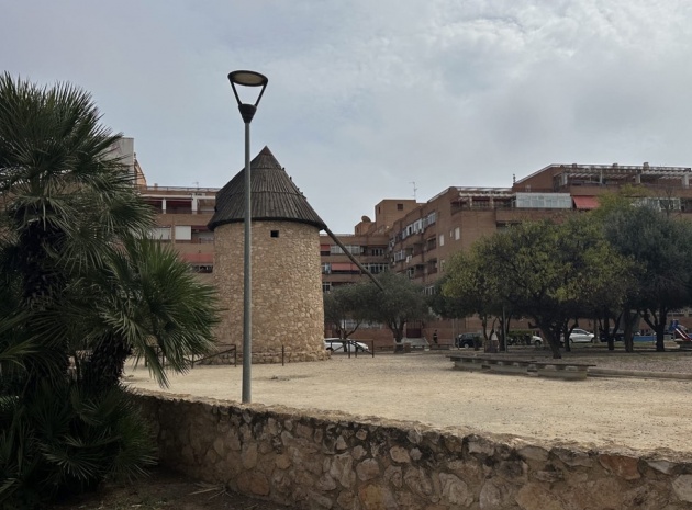 Återförsäljning - Lägenhet - Torrevieja - Torrevieja Centro